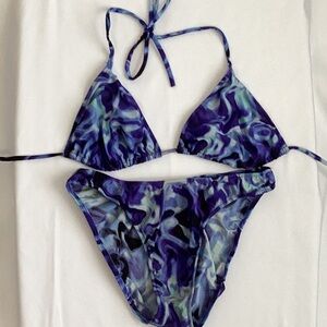 Venus Bikini Size L